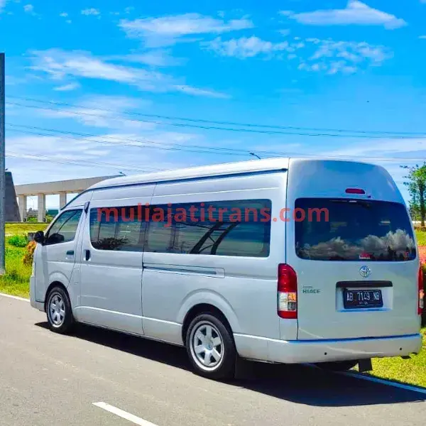 sewa hiace jogja